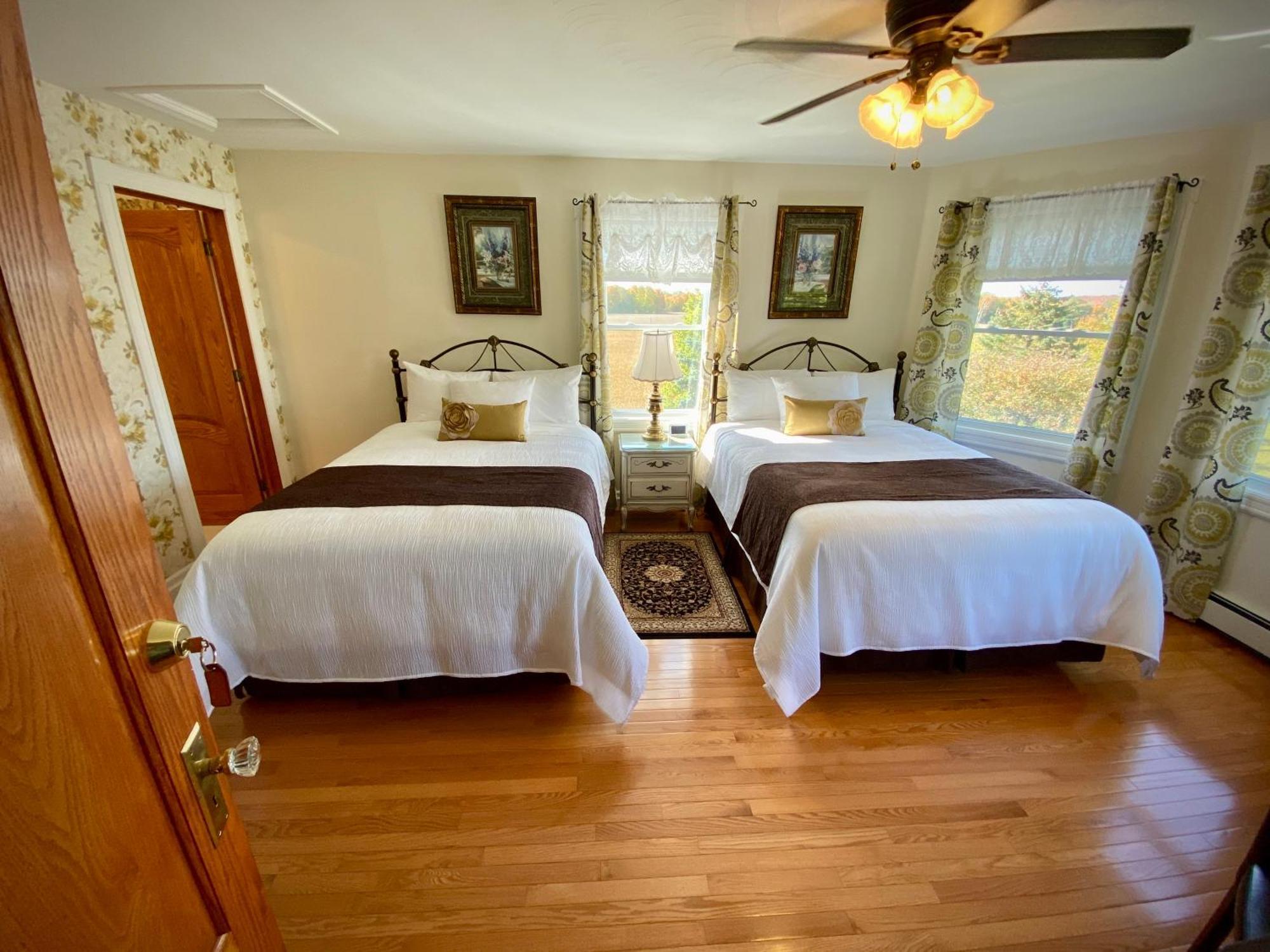 Twin Peaks B&B Mindemoya Ruang foto